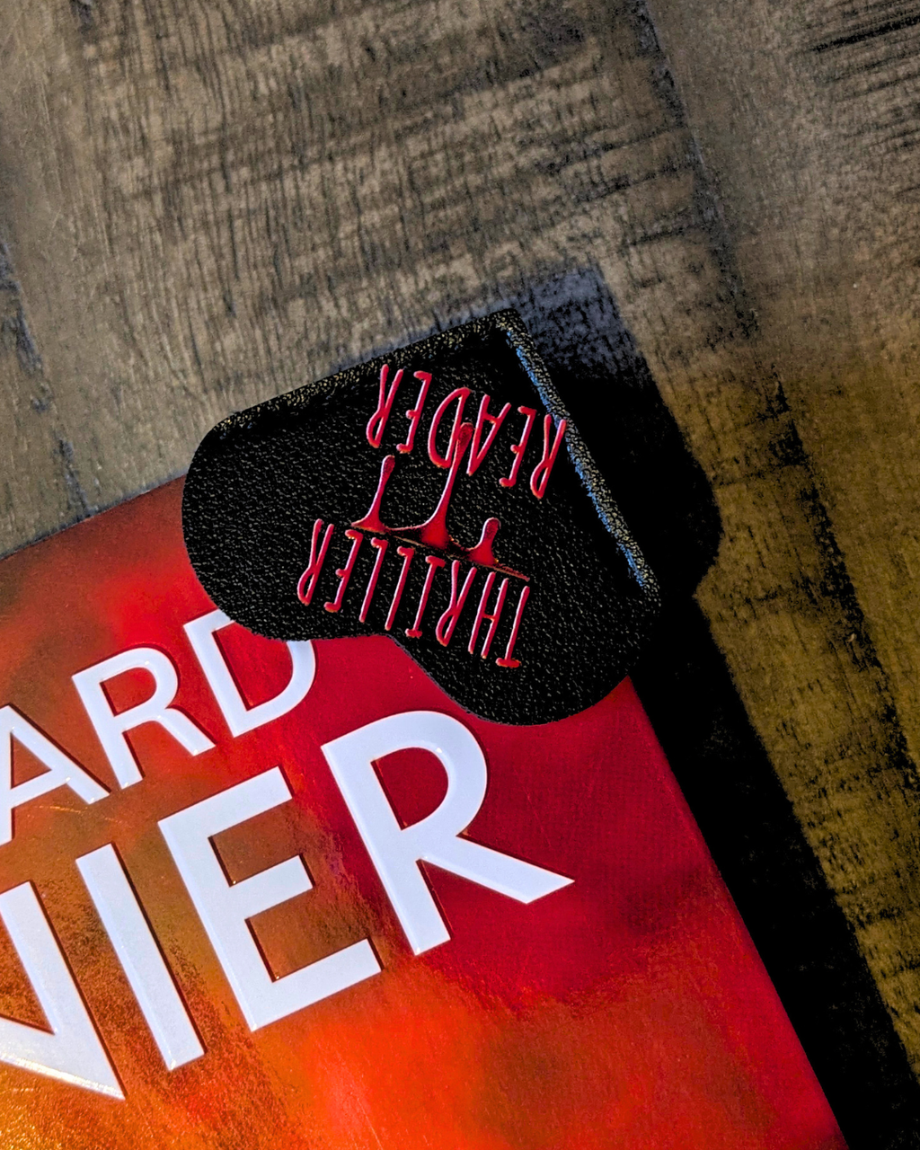 Marque-page coin Thriller reader en simili cuir