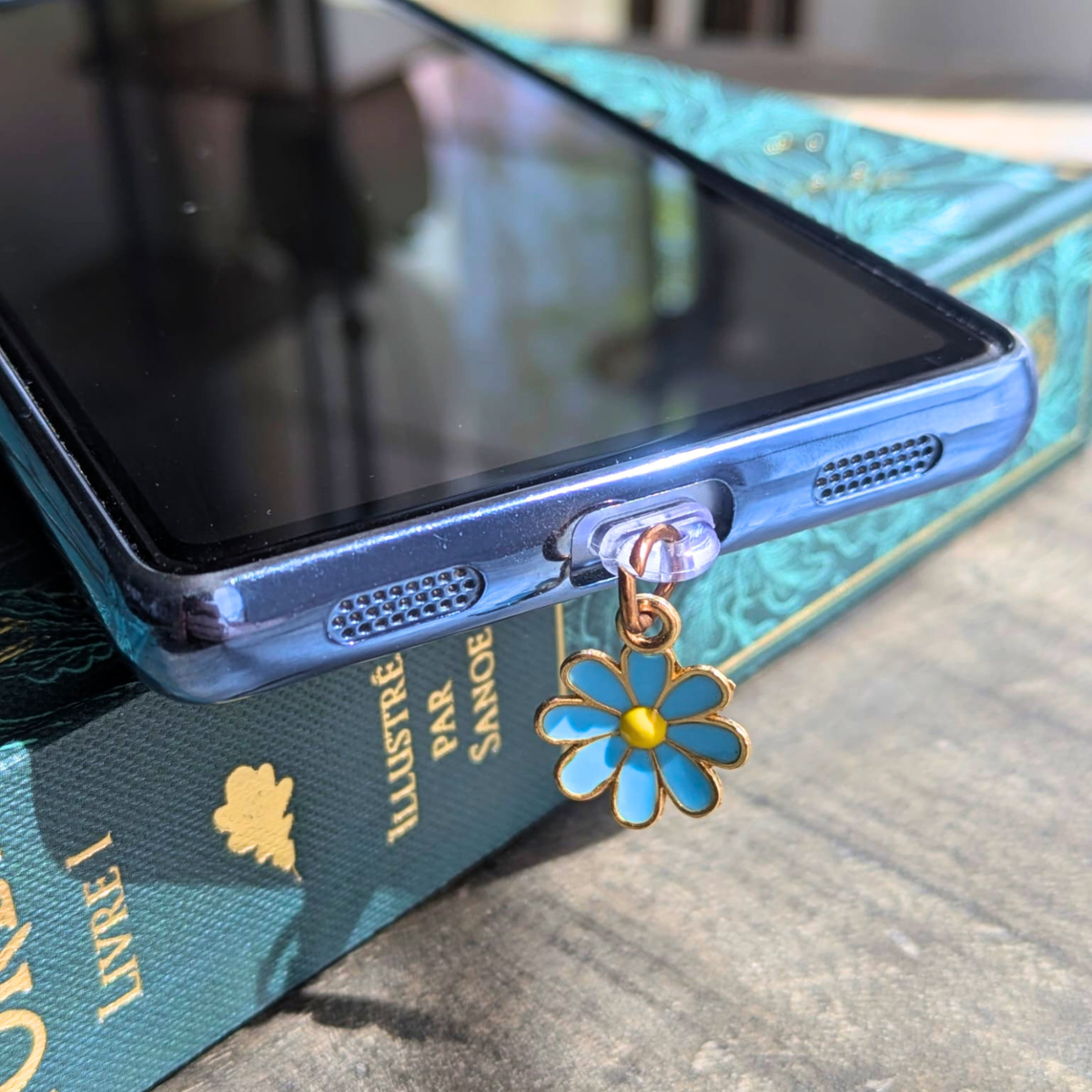 Charm Fleur pour smartphone, liseuse et tablette (différents coloris)